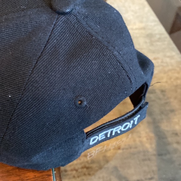 Black & White Detroit Adjustable Baseball Hat - Picture 2 of 10